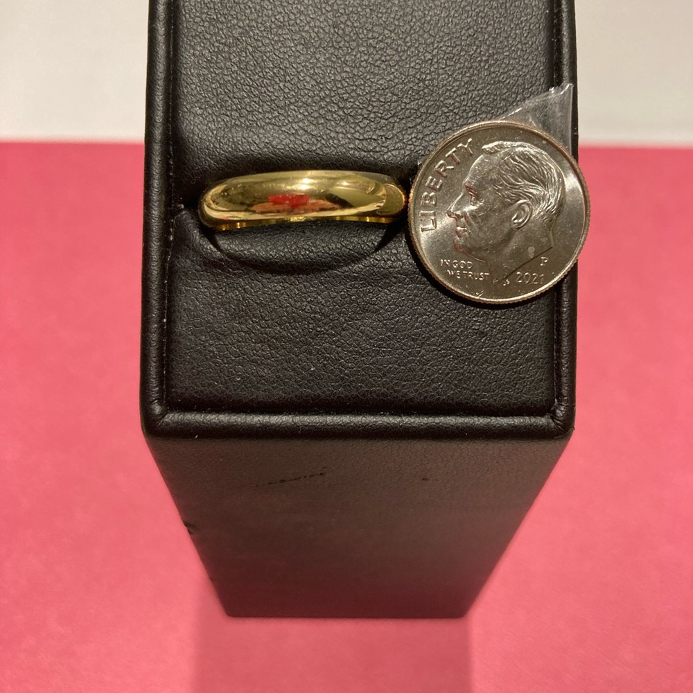 NWOT BAND RING GOLD TONE - Picture 6 of 7